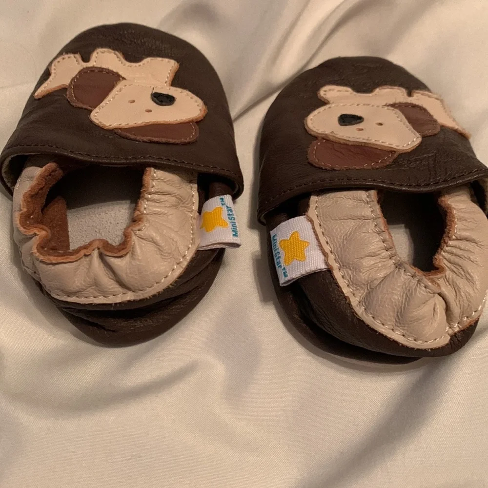 Mine Star Newborn Brown and Cream Slippers with Puppy Design